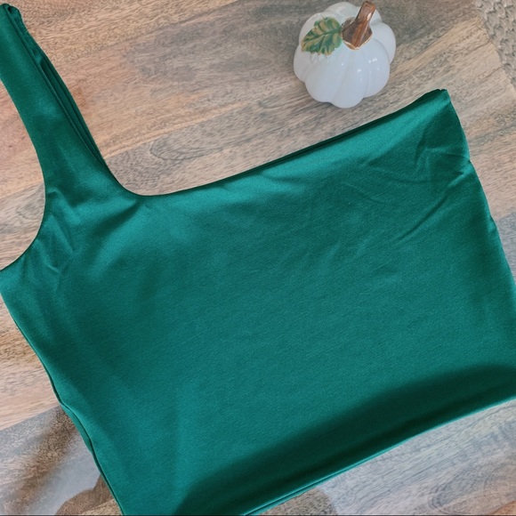 LAST TWO! mariposa | emerald one shoulder top - Picture 3 of 6